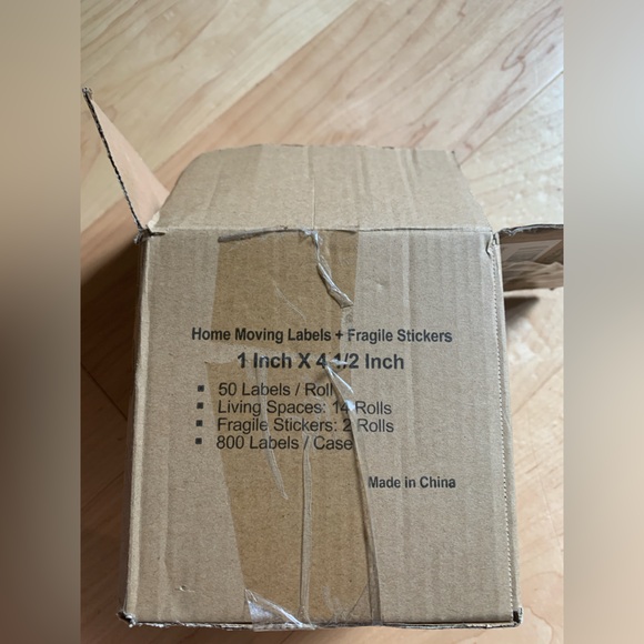 Moving Labels Stickers - Picture 2 of 5